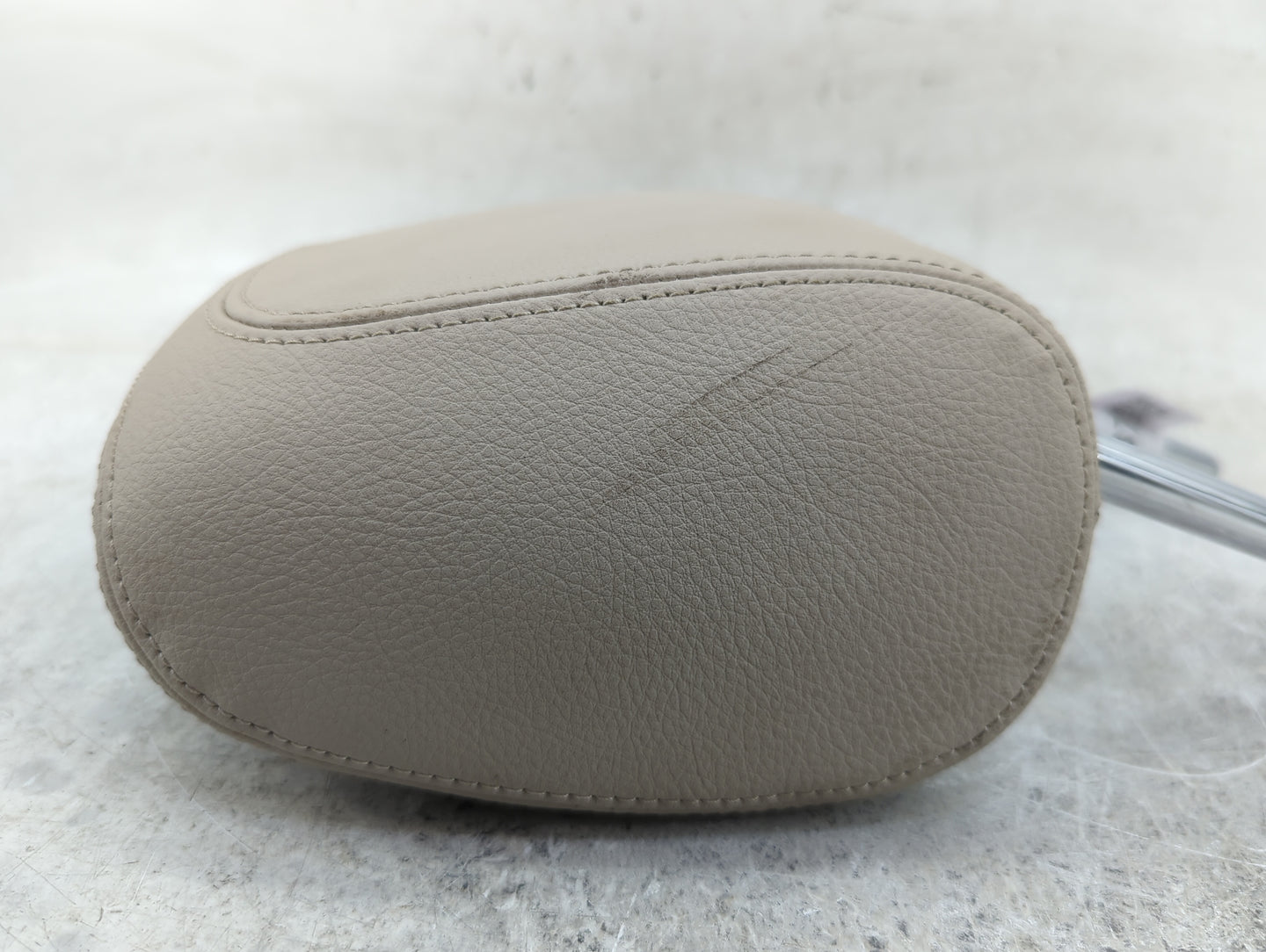2018-2020 Bmw X2 Headrest Head Rest Front Driver Seat Beige - Oemusedautoparts1.com