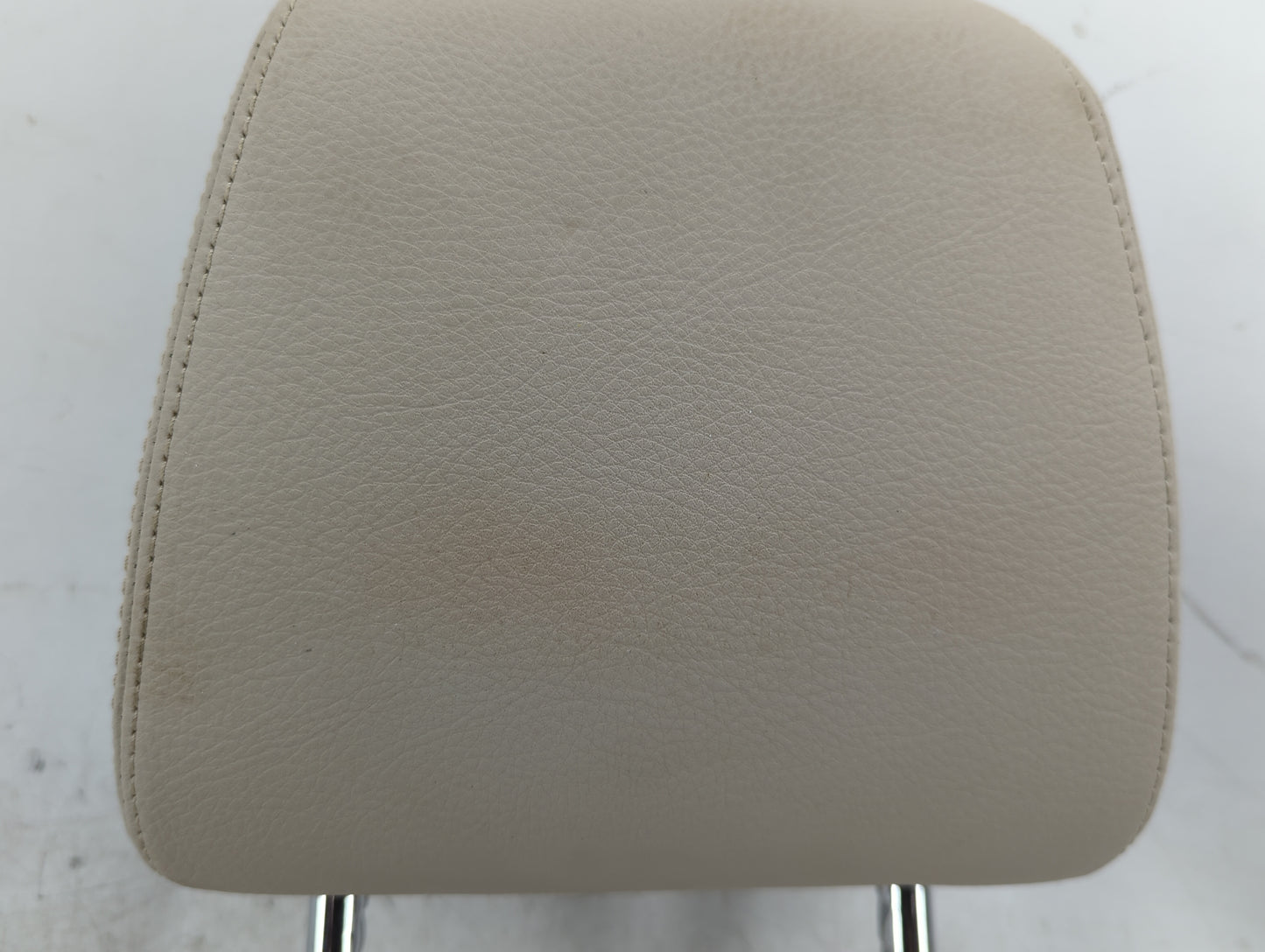 2018-2020 Bmw X2 Headrest Head Rest Front Driver Passenger Seat Fits Fits 2018 2019 2020 OEM Used Auto Parts - Oemusedautopa