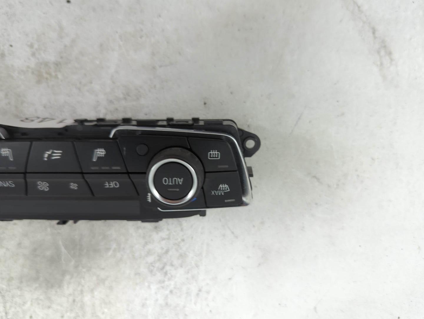 2018-2020 Bmw X2 Climate Control Module Temperature AC/Heater Replacement P/N:9371462-03 18B018CP1537 Fits OEM Used Auto Par