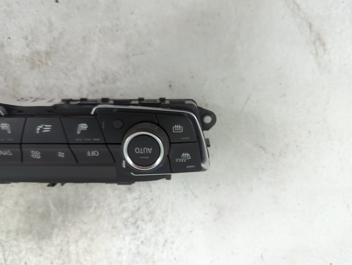 2018-2020 Bmw X2 Climate Control Module Temperature AC/Heater Replacement P/N:9371462-03 18B018CP1537 Fits OEM Used Auto Par