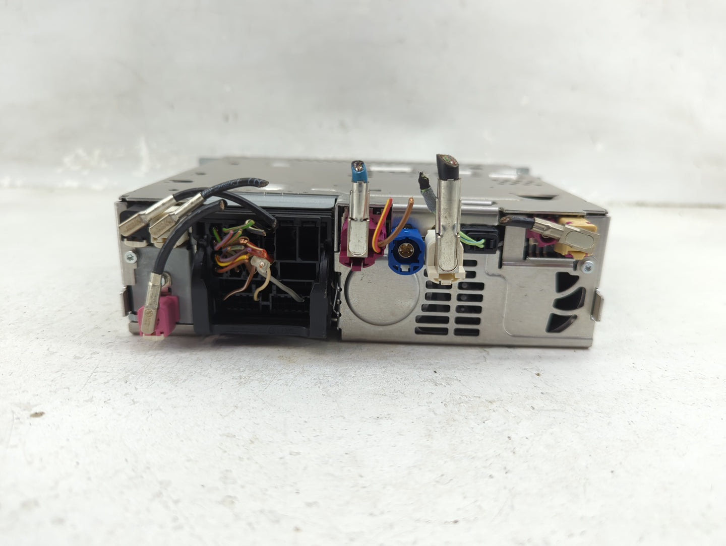 2018 Bmw X3 Radio AM FM Cd Player Receiver Replacement P/N:8798038 A269ZUA149, 700B-UA149, EE0001 Fits Fits 2019 2020 2021 2