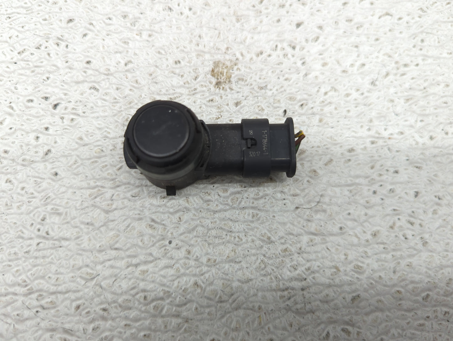 2018 Bmw X3 Front Park Assist Sensor Black - Oemusedautoparts1.com