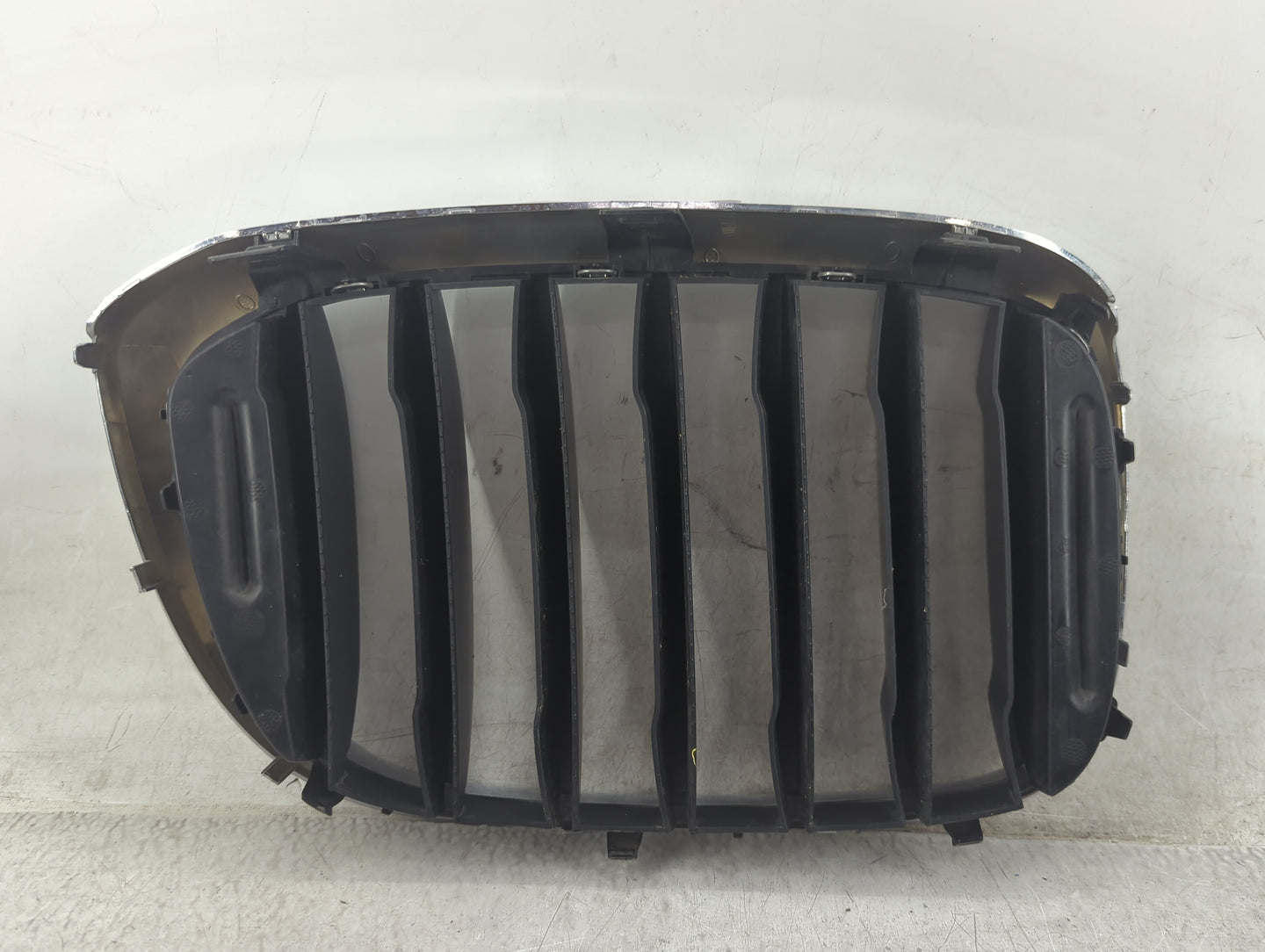 2018-2021 Bmw X3 Front Grille Bumper Not Included - Oemusedautoparts1.com