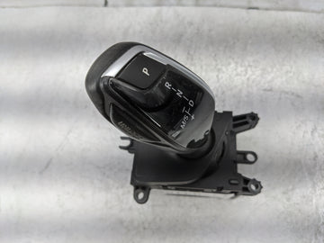 2018 Bmw X3 Floor Console Assembly Shifter - Oemusedautoparts1.com