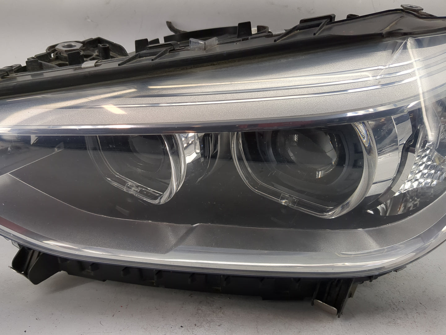 2018-2021 Bmw X3 Driver Left Oem Head Light Headlight Lamp Black - Oemusedautoparts1.com