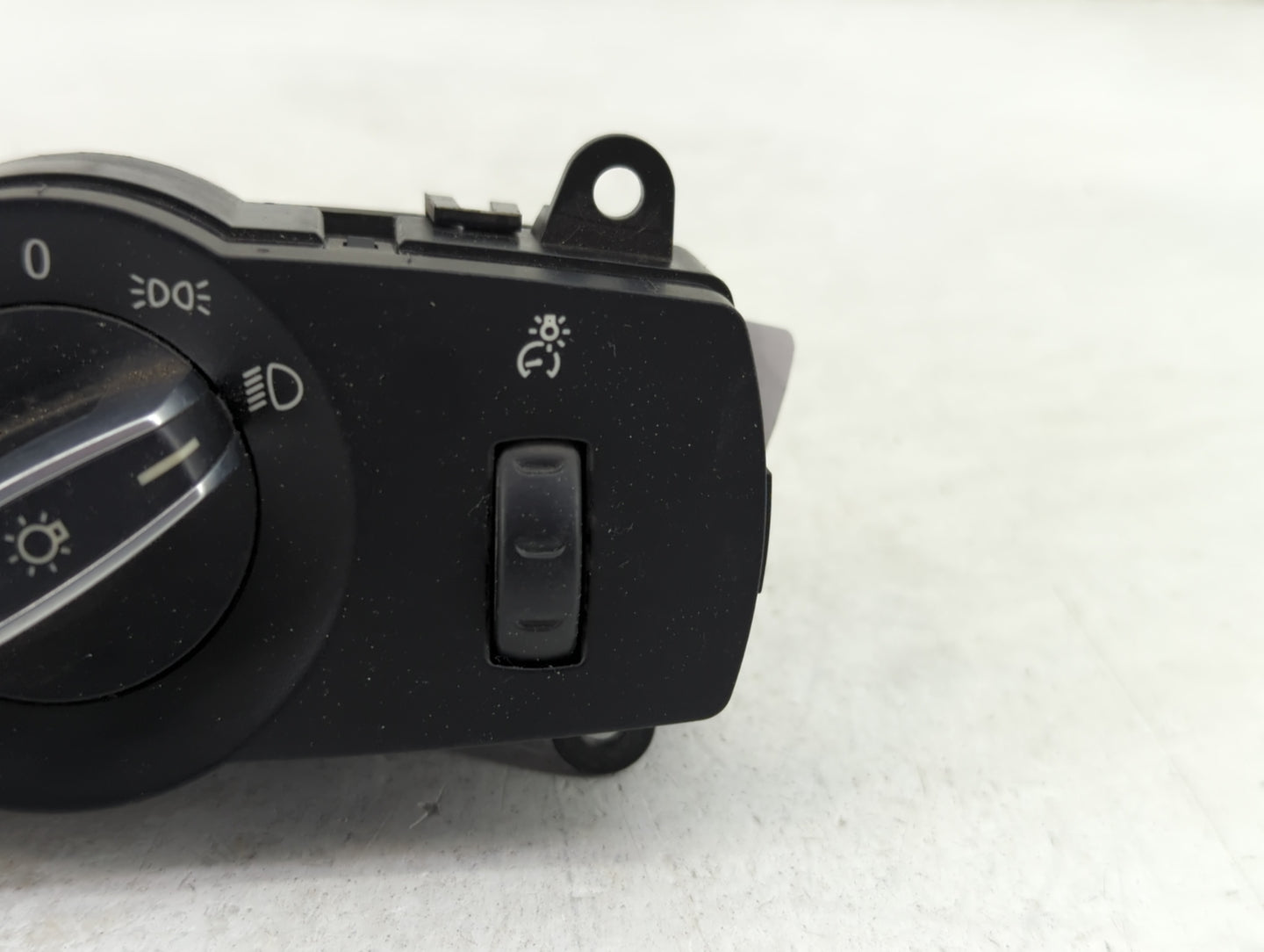 2018 Bmw X4 Headlight Head Light Switch Lamp Control - Oemusedautoparts1.com