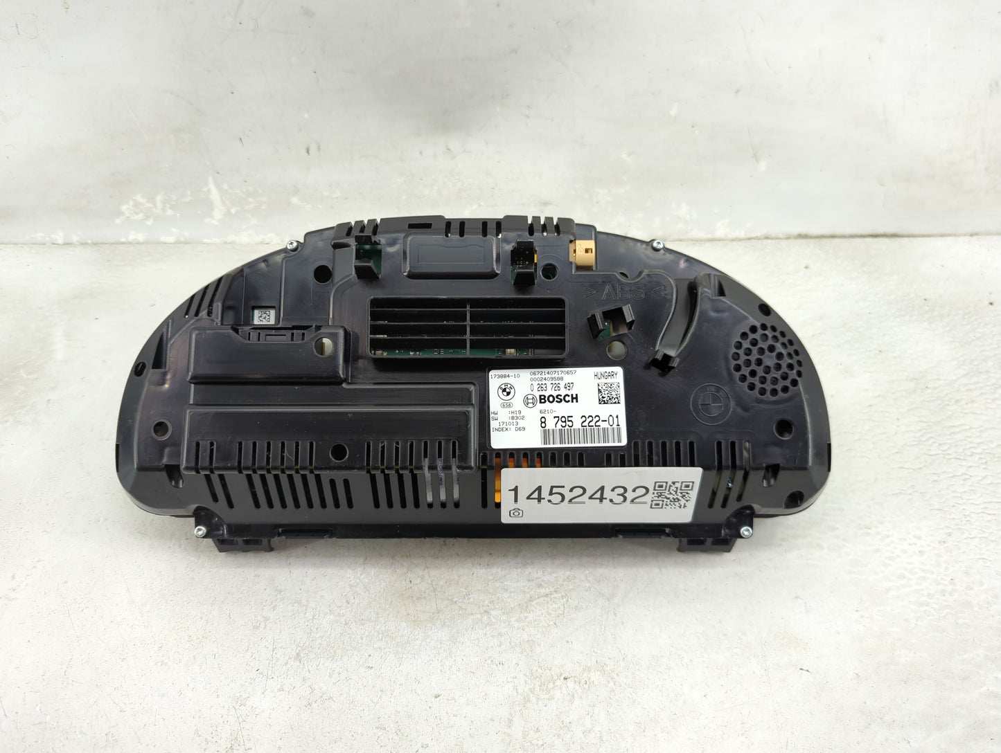 2018 Bmw X4 Instrument Cluster Speedometer Gauges P/N:0263726497 879522201, 17388410 Miles:4K Fits OEM Used Auto Parts - Oem