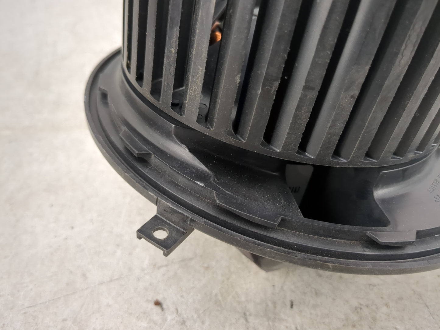 2015-2018 Bmw X4 Heater AC Blower Motor Fits Fits 2006 2007 2008 2009 2010 2011 2012 2013 2014 2015 2016 2017 2018 OEM Used 