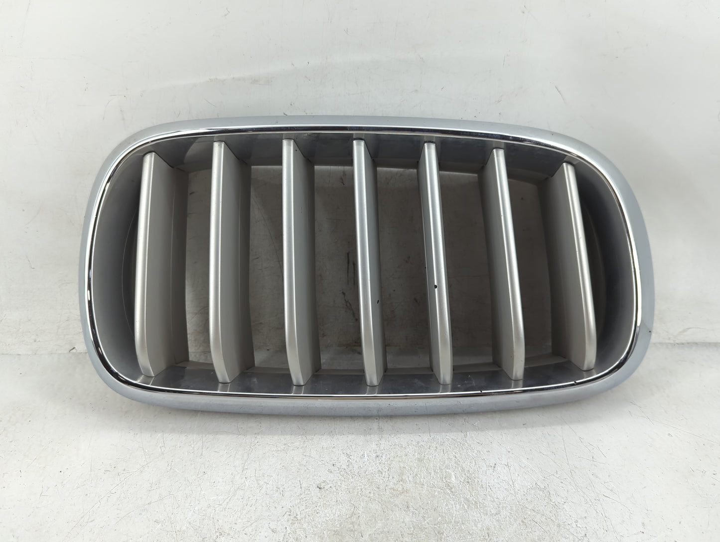 2014-2018 Bmw X5 Front Grille Bumper Not Included - Oemusedautoparts1.com