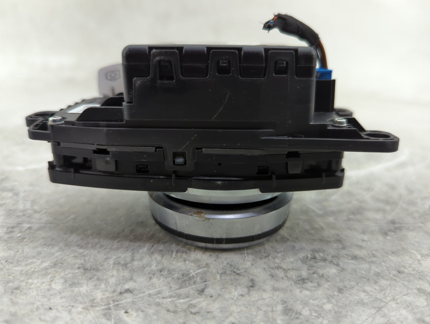2018 Bmw X5 Radio AM FM Cd Player Receiver Replacement P/N:9866964-02 65821922631 Fits OEM Used Auto Parts - Oemusedautopart