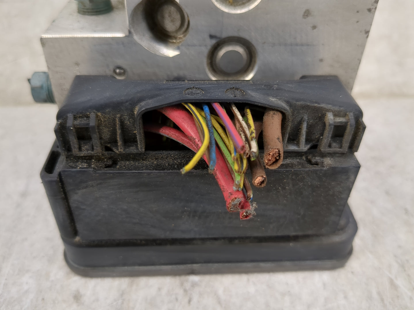 2014-2018 Bmw X5 ABS Pump Control Module Replacement P/N:6874802-01 Fits Fits 2014 2015 2016 2017 2018 2019 OEM Used Auto Pa
