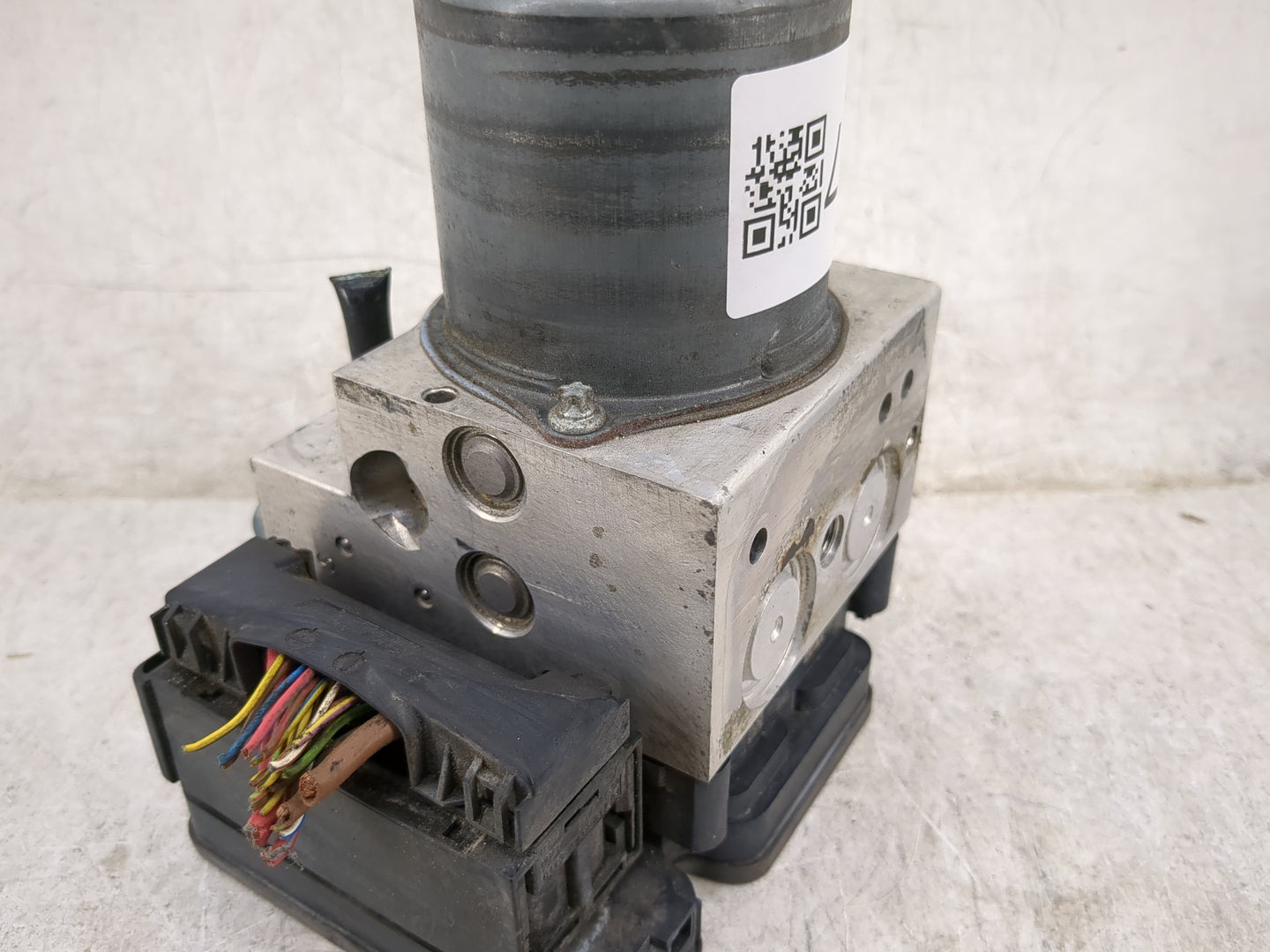 2014-2018 Bmw X5 ABS Pump Control Module Replacement P/N:6874802-01 Fits Fits 2014 2015 2016 2017 2018 2019 OEM Used Auto Pa