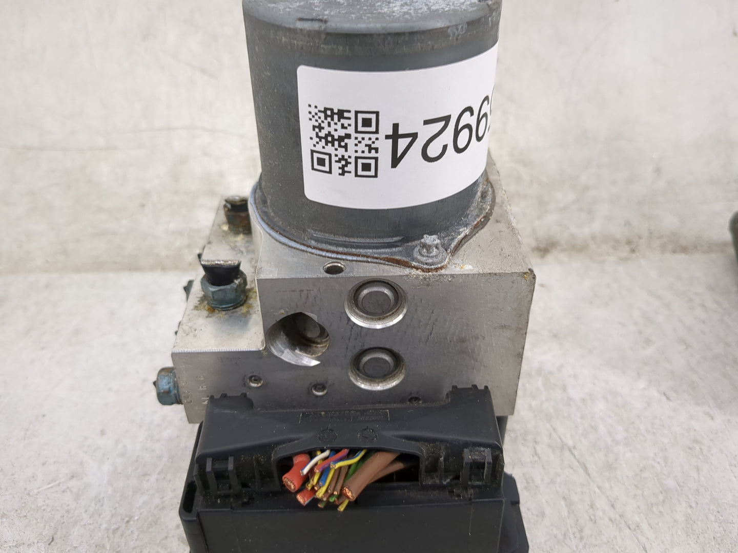 2014-2018 Bmw X5 ABS Pump Control Module Replacement P/N:3451 6884733-01 3452 6884734-01 Fits Fits 2014 2015 2016 2017 2018 
