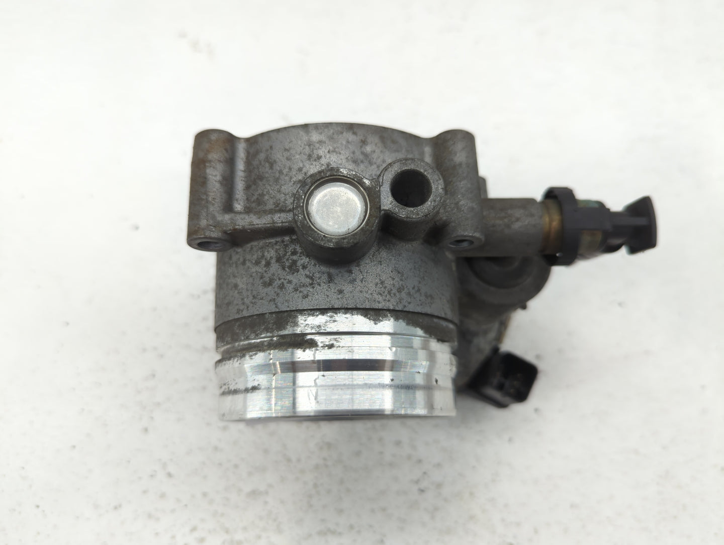 2011-2018 Bmw X5 Throttle Body P/N:1354 7597871-01 1354 7597871-03 Fits OEM Used Auto Parts - Oemusedautoparts1.com