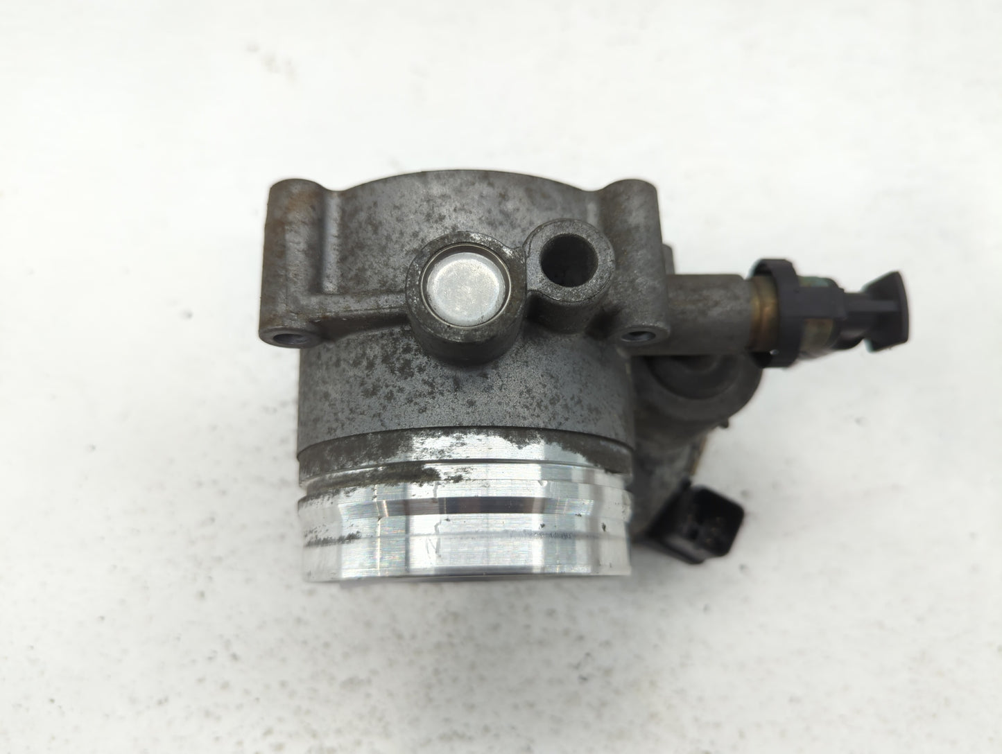 2011-2018 Bmw X5 Throttle Body P/N:1354 7597871-01 1354 7597871-03 Fits OEM Used Auto Parts - Oemusedautoparts1.com