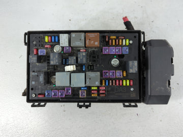 2016-2018 Buick Cascada Fusebox Fuse Box Panel Relay Module P/N:39102255 Fits Fits 2016 2017 2018 OEM Used Auto Parts - Oemu