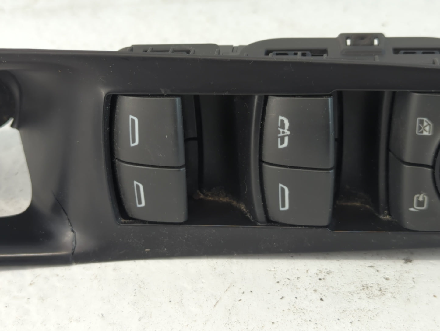 2018 Buick Enclave Master Power Window Switch Replacement Driver Side Left P/N:84139694 Fits OEM Used Auto Parts - Oemusedau