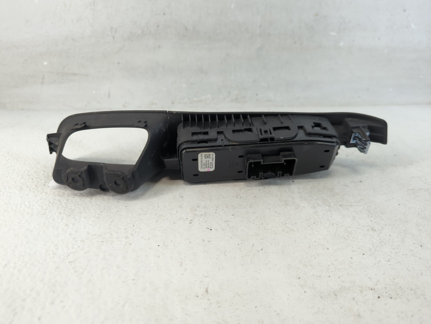 2018 Buick Enclave Master Power Window Switch Replacement Driver Side Left P/N:84139694 Fits OEM Used Auto Parts - Oemusedau