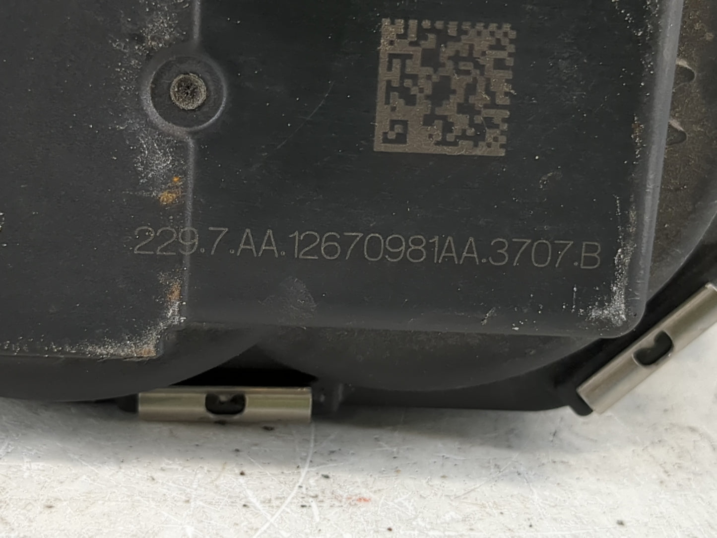 2012-2020 Buick Enclave Throttle Body P/N:12670981AA Fits Fits 2012 2013 2014 2015 2016 2017 2018 2019 2020 2021 2022 OEM Us
