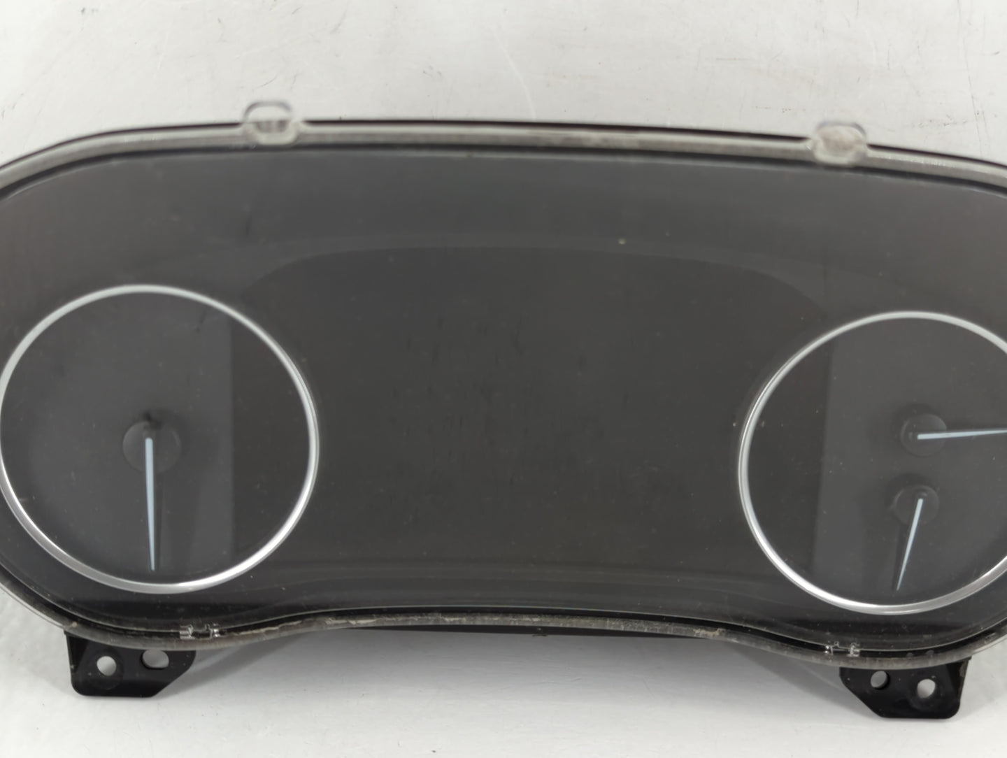 2018 Buick Enclave Instrument Cluster Speedometer Gauges P/N:84410637 Fits OEM Used Auto Parts - Oemusedautoparts1.com