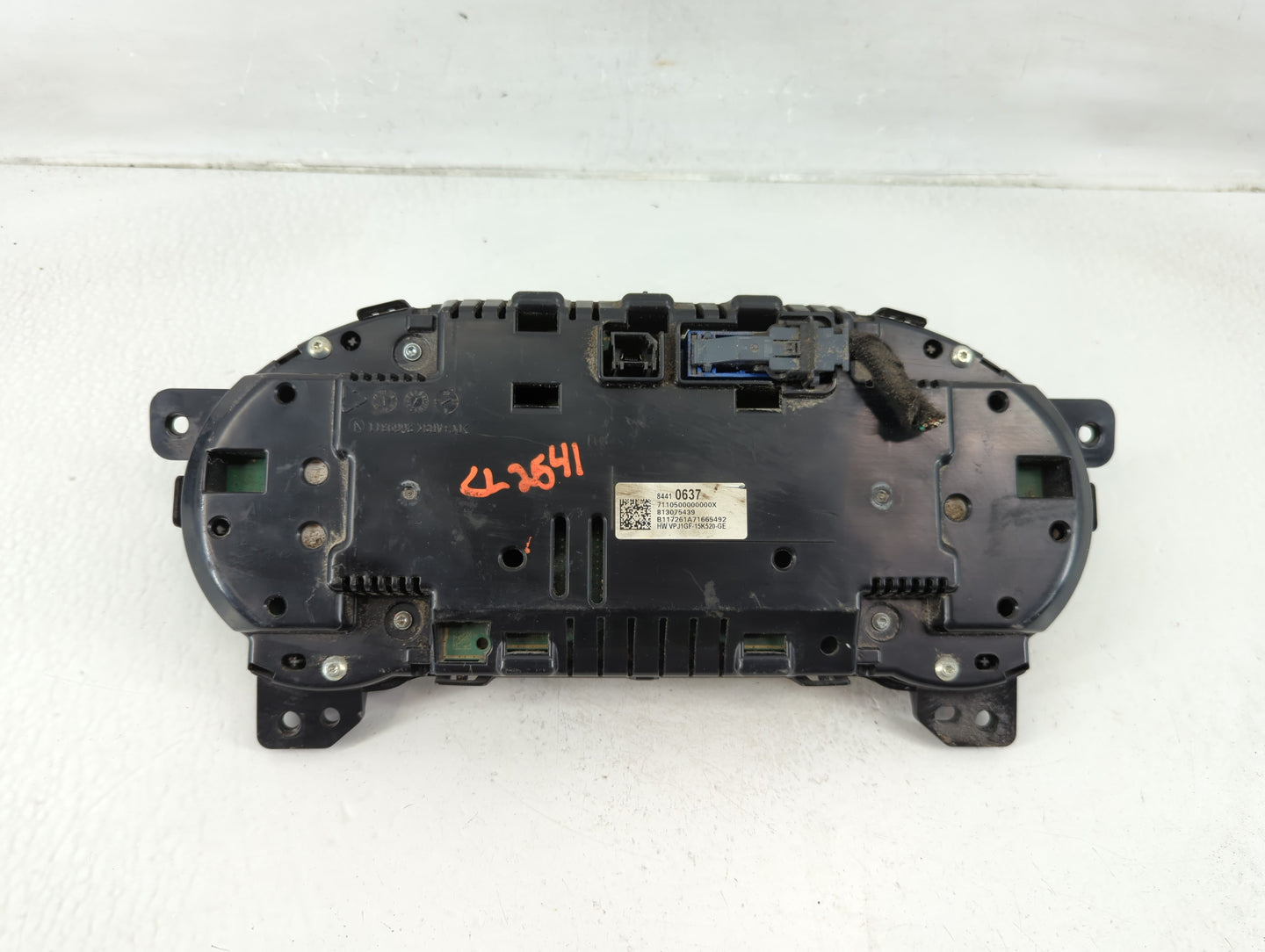 2018 Buick Enclave Instrument Cluster Speedometer Gauges P/N:84410637 Fits OEM Used Auto Parts - Oemusedautoparts1.com