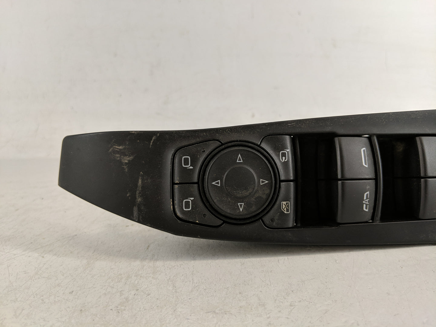 2018 Buick Enclave Master Power Window Switch Replacement Driver Side Left P/N:84139694 Fits OEM Used Auto Parts - Oemusedau