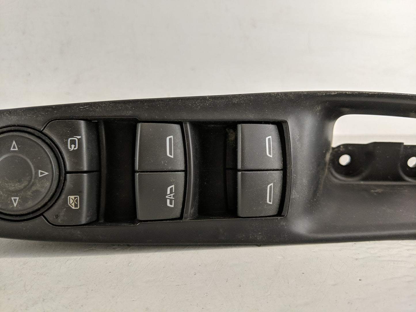 2018 Buick Enclave Master Power Window Switch Replacement Driver Side Left P/N:84139694 Fits OEM Used Auto Parts - Oemusedau