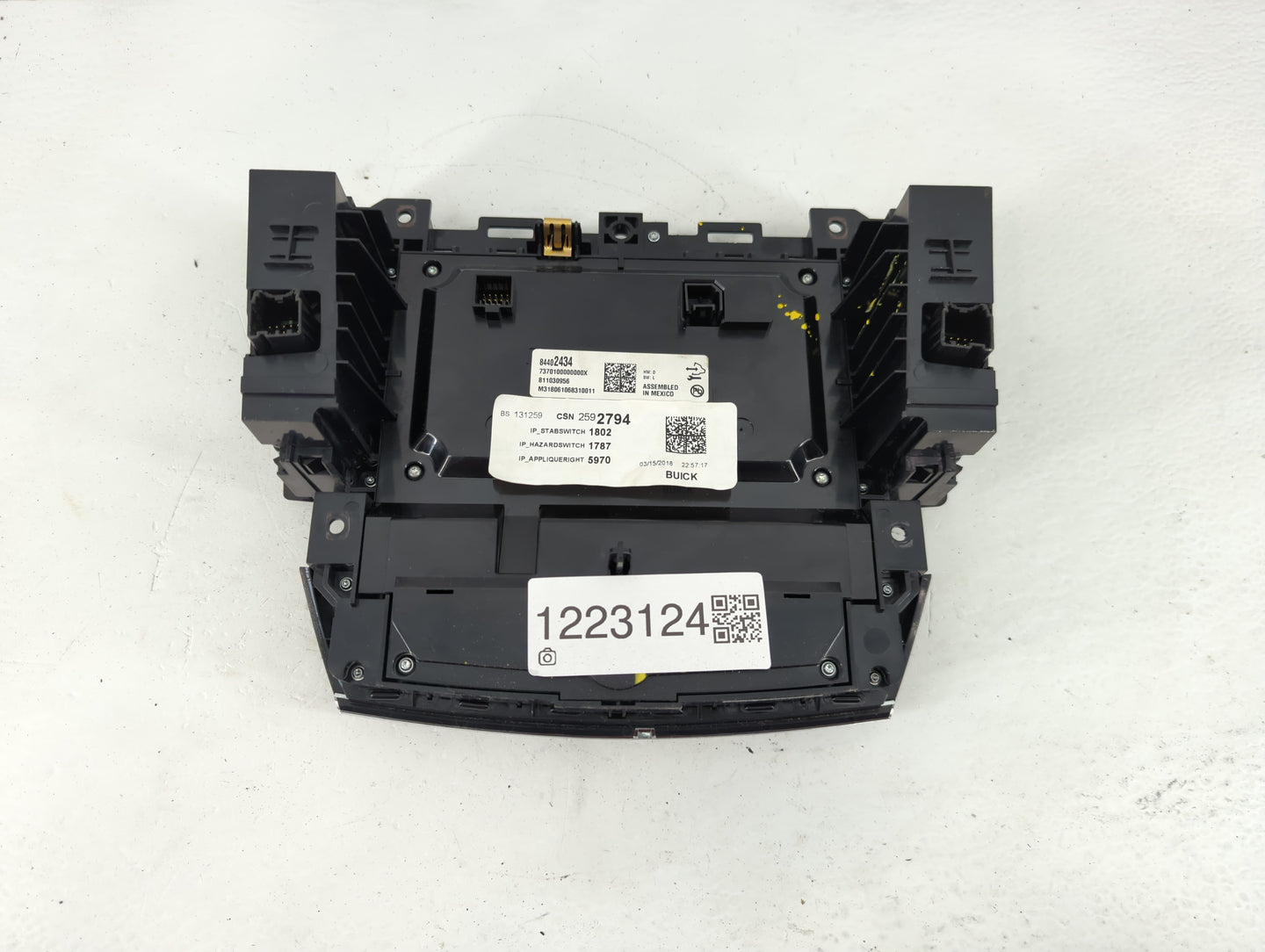 2018 Buick Enclave Information Display Screen - Oemusedautoparts1.com