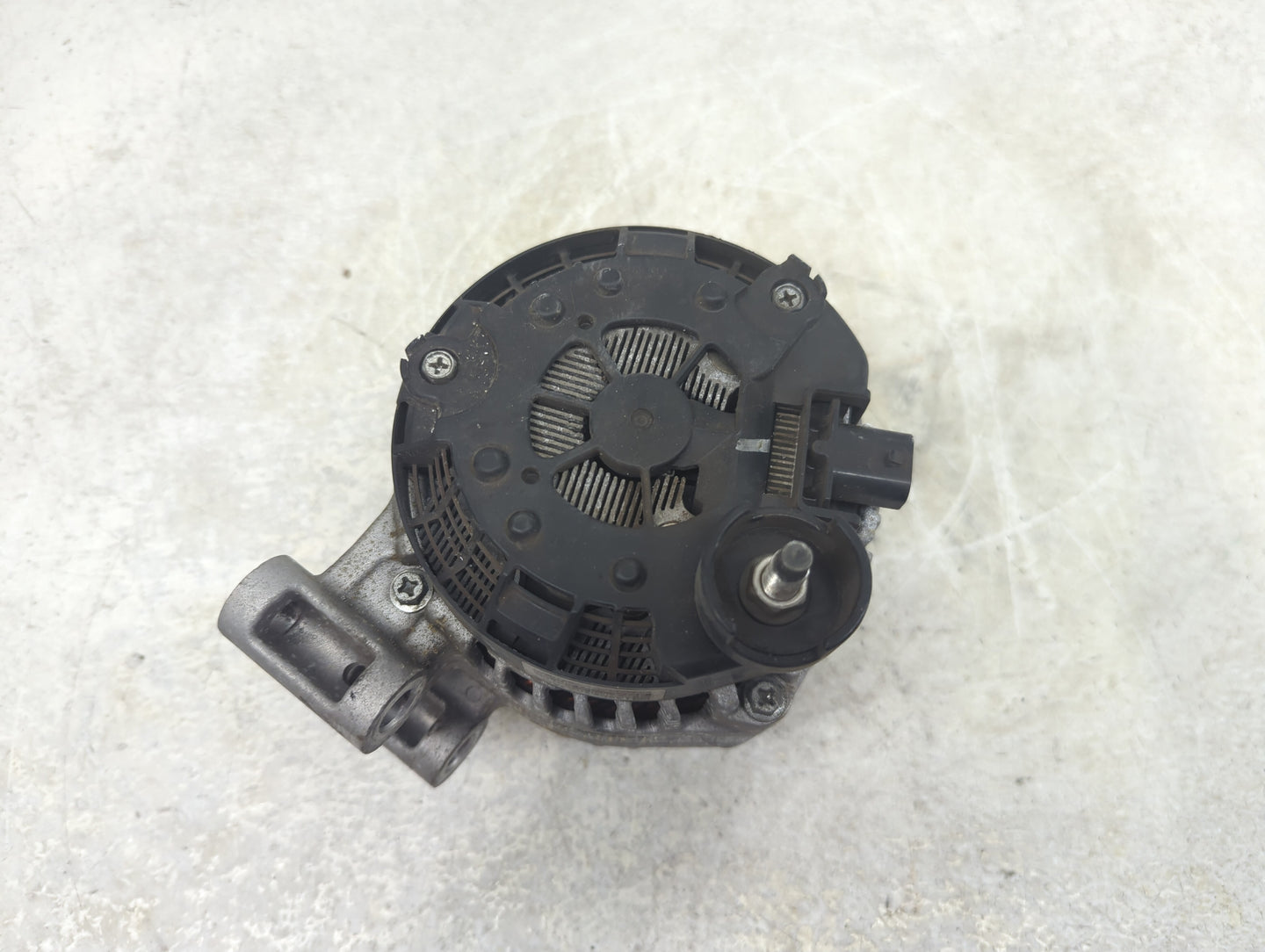 2018-2020 Buick Enclave Alternator Replacement Generator Charging Assembly Engine OEM P/N:A002TV0181ZC 13506432 Fits OEM Use