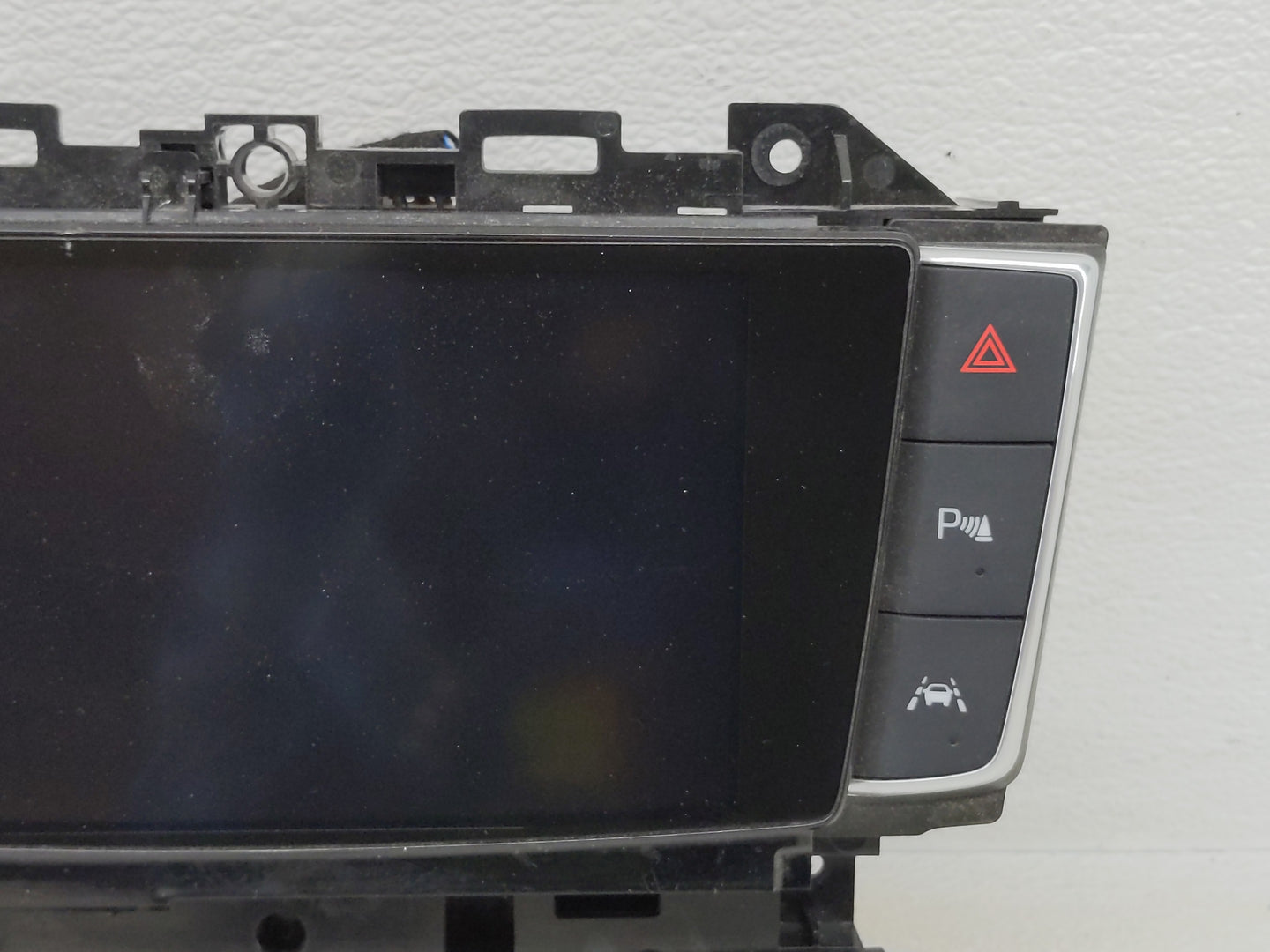 2018-2019 Buick Enclave Radio Control Panel - Oemusedautoparts1.com