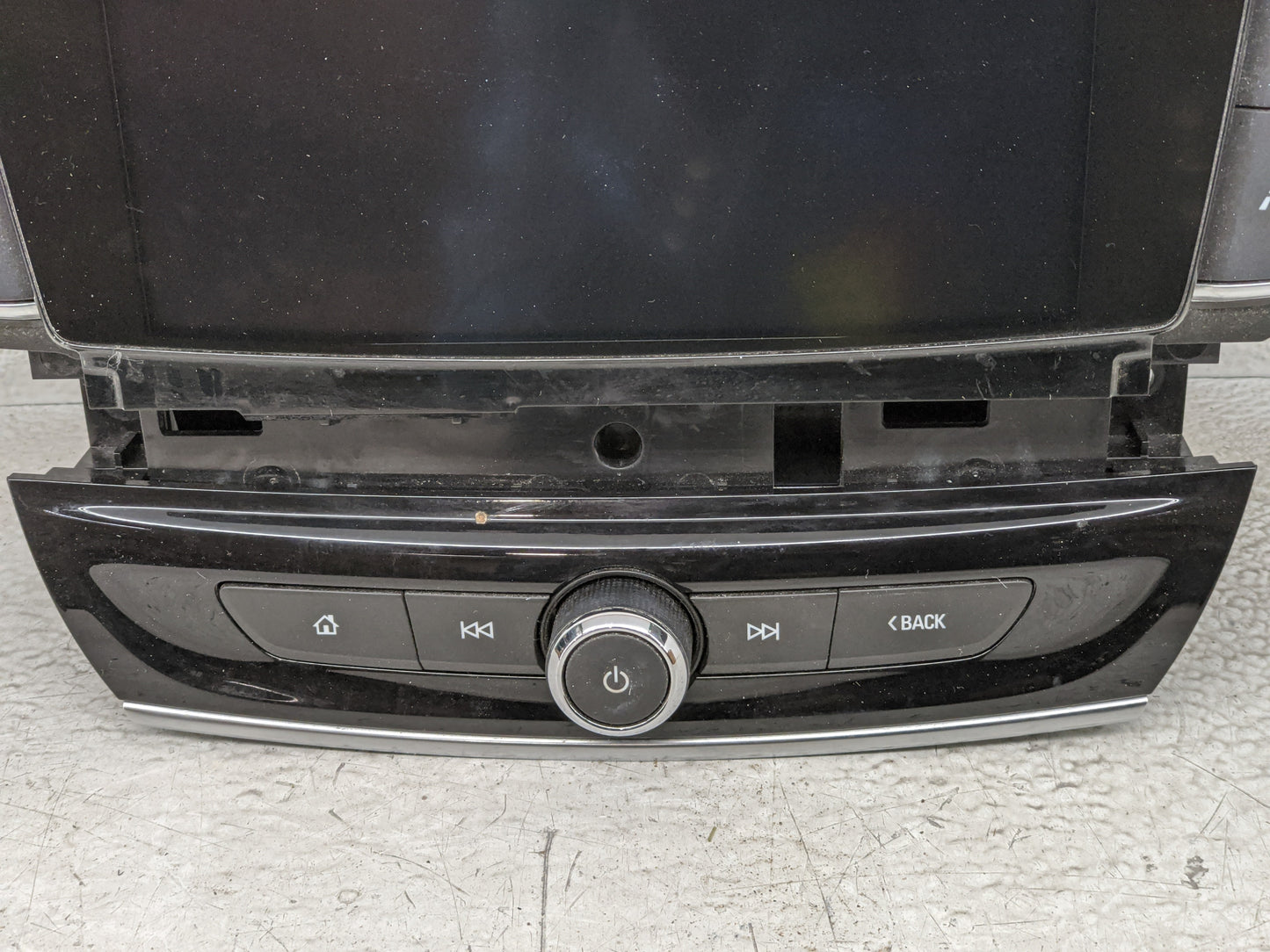 2018-2019 Buick Enclave Radio Control Panel - Oemusedautoparts1.com