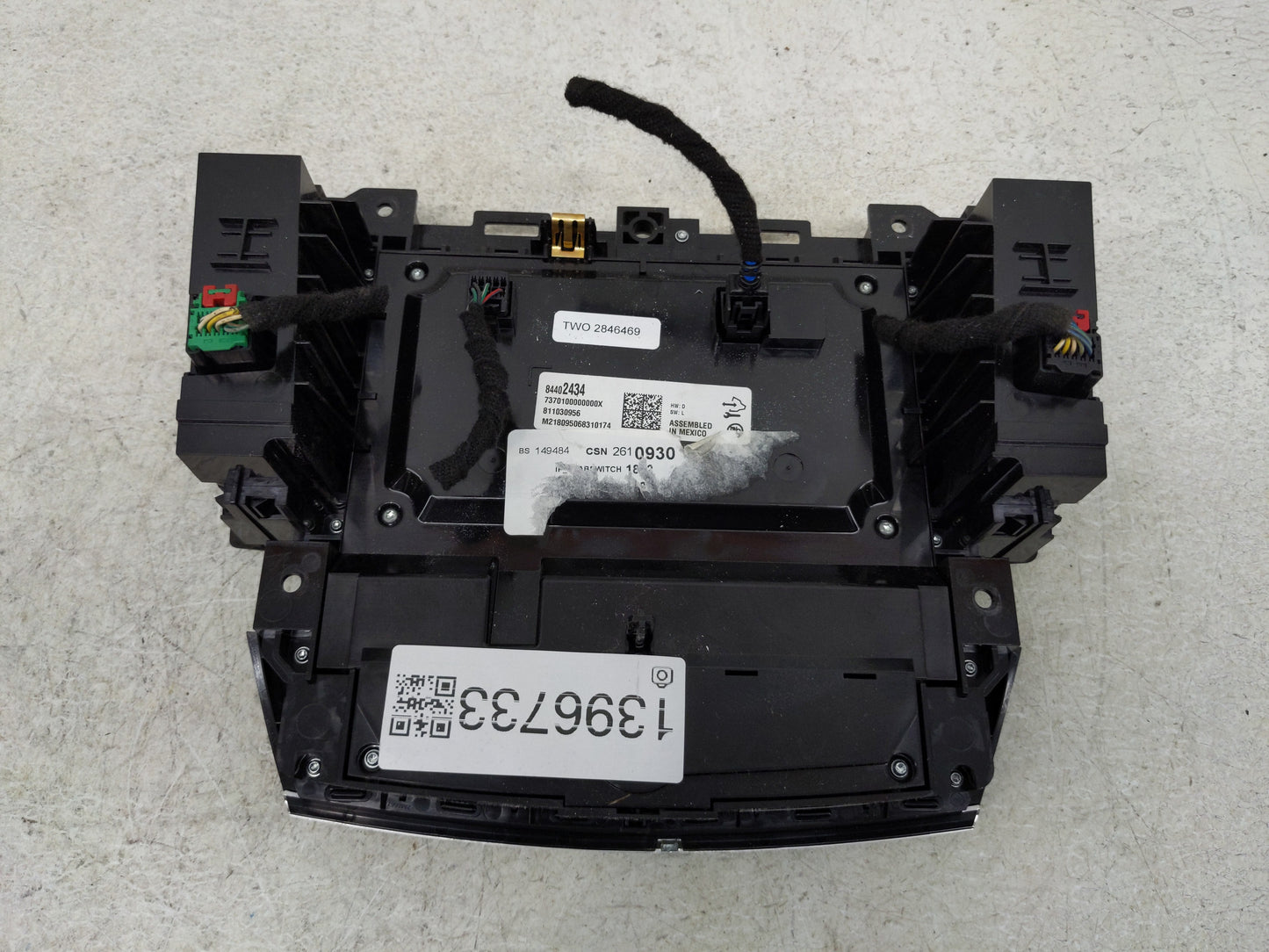 2018-2019 Buick Enclave Radio Control Panel - Oemusedautoparts1.com
