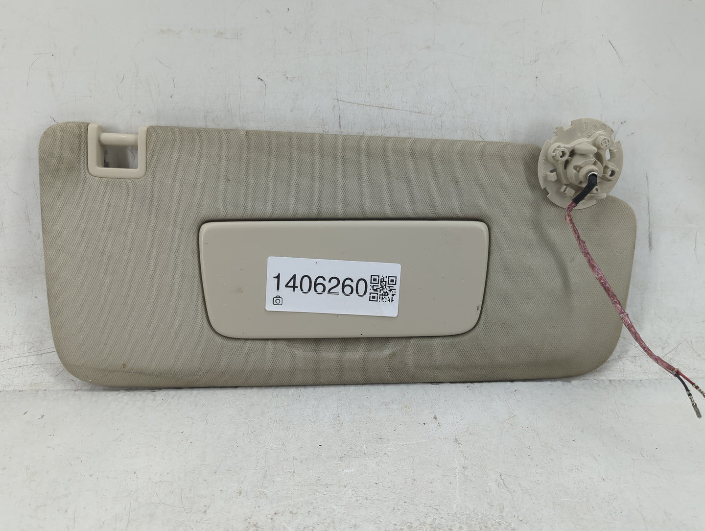 2018-2020 Buick Enclave Sun Visor Shade Replacement Passenger Right Mirror Fits Fits 2018 2019 2020 OEM Used Auto Parts - Oe