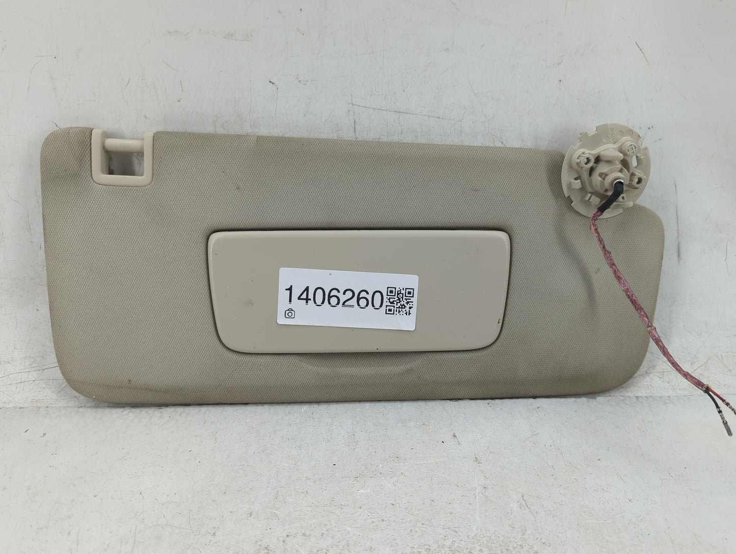 2018-2020 Buick Enclave Sun Visor Shade Replacement Passenger Right Mirror Fits Fits 2018 2019 2020 OEM Used Auto Parts - Oe