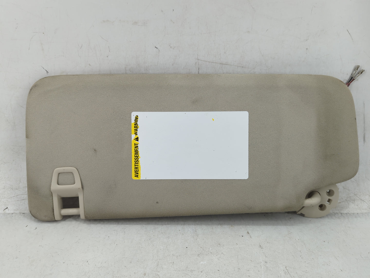 2018-2020 Buick Enclave Sun Visor Shade Replacement Passenger Right Mirror Fits Fits 2018 2019 2020 OEM Used Auto Parts - Oe