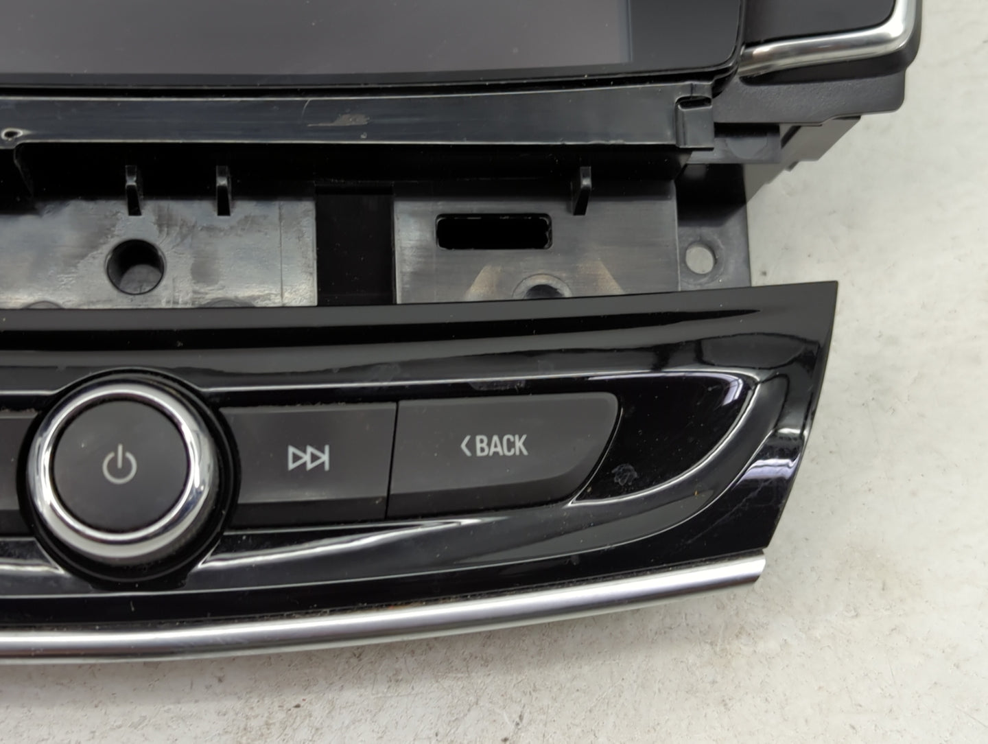 2018-2019 Buick Enclave Radio AM FM Cd Player Receiver Replacement P/N:84402434 Fits Fits 2018 2019 OEM Used Auto Parts - Oe