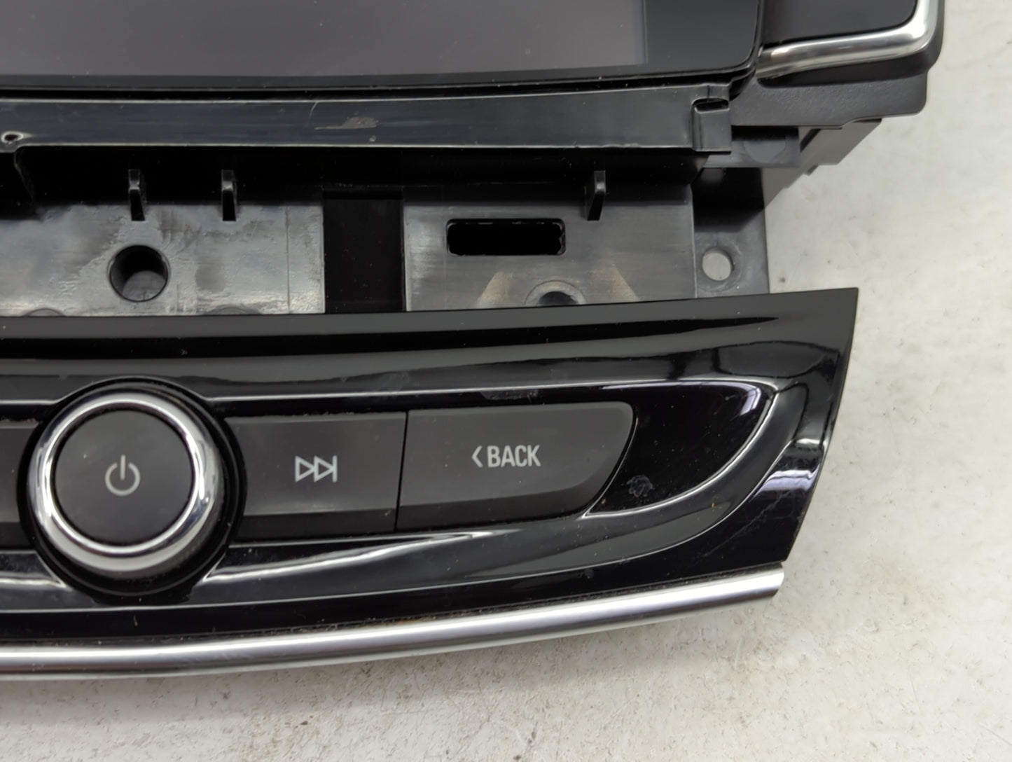2018-2019 Buick Enclave Radio AM FM Cd Player Receiver Replacement P/N:84402434 Fits Fits 2018 2019 OEM Used Auto Parts - Oe