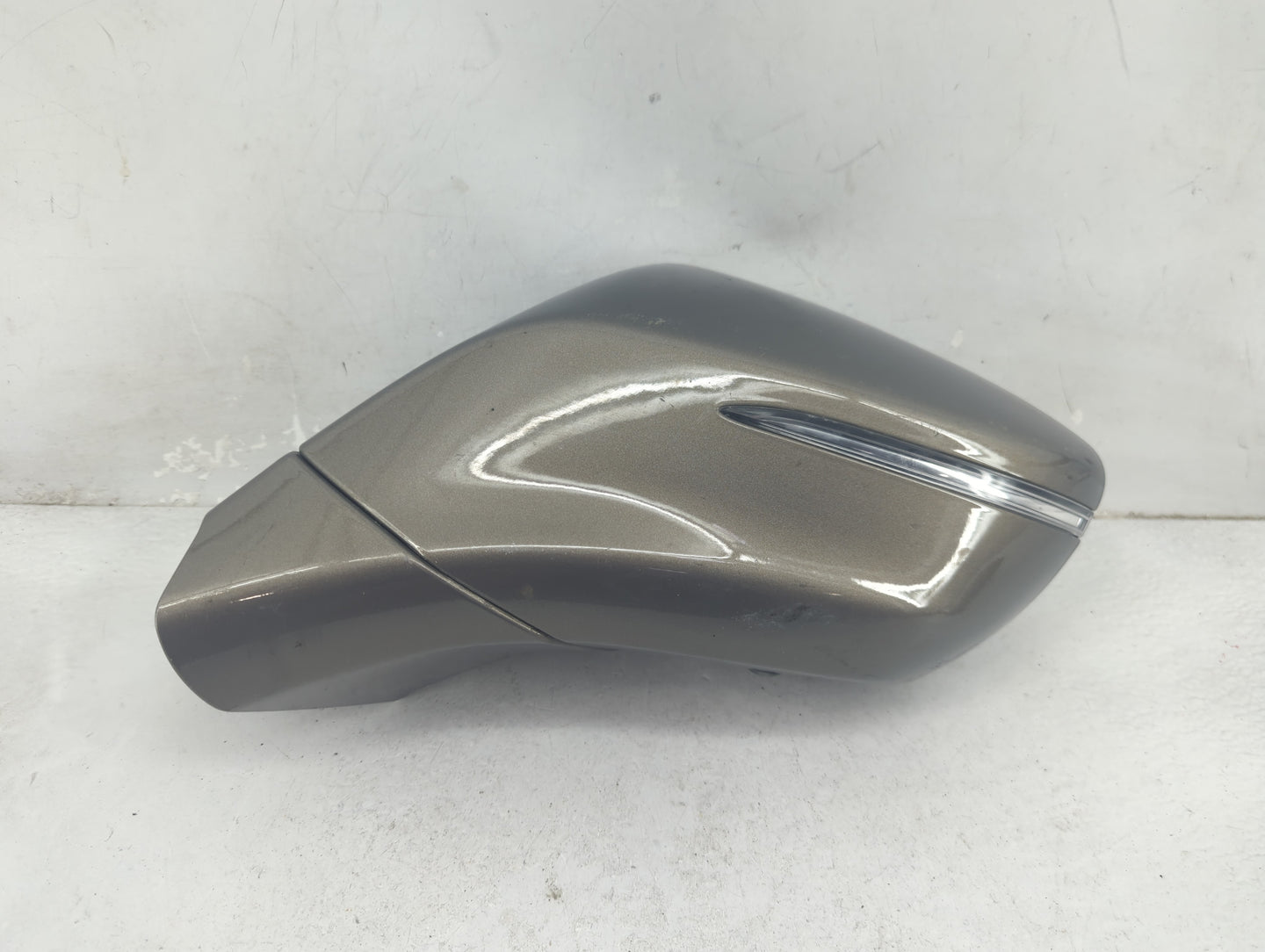 2018-2019 Buick Enclave Driver Side View Mirror - Left Door Mirror OEM Used - Oemusedautoparts1.com