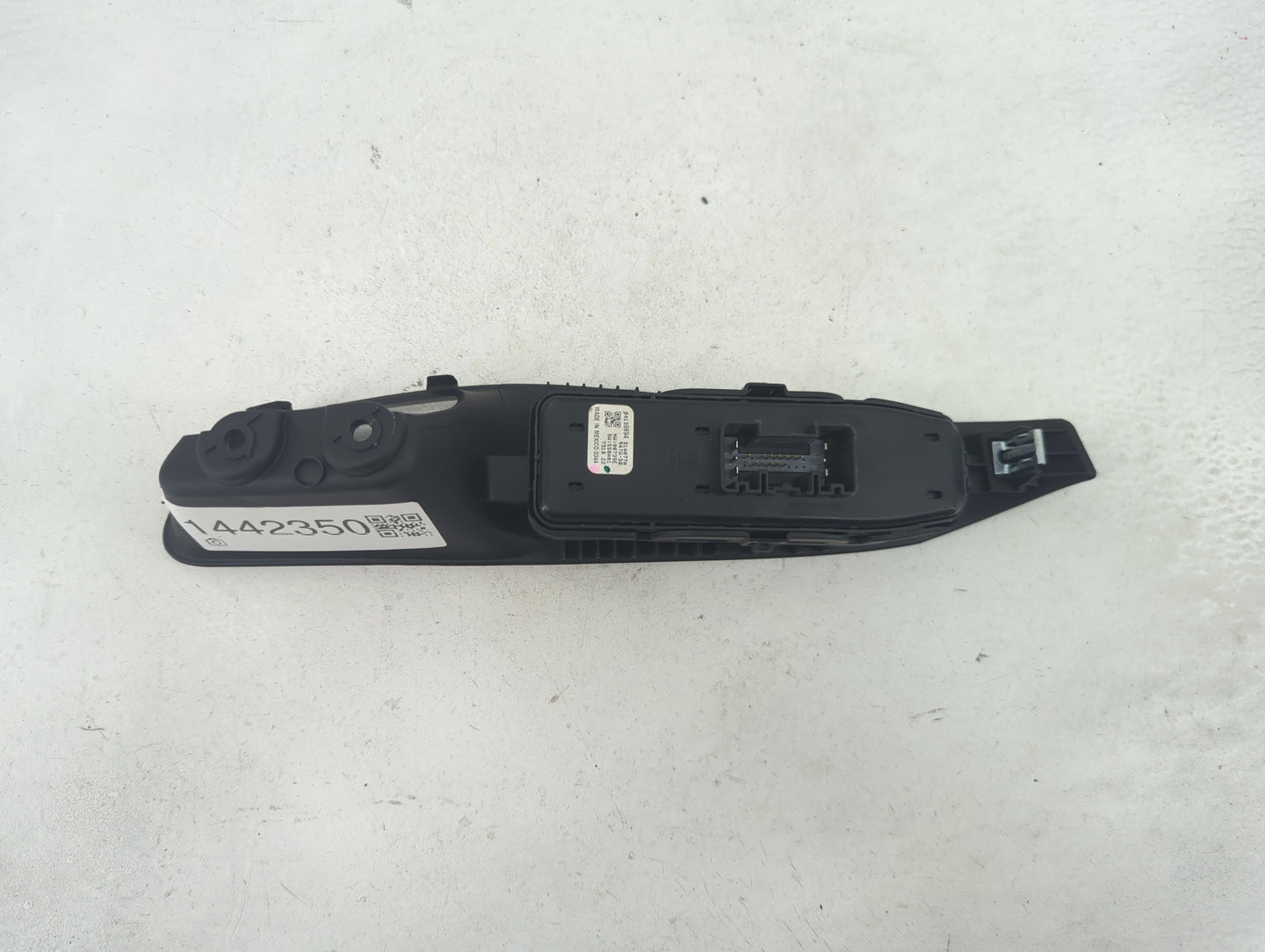 2018 Buick Enclave Master Power Window Switch Replacement Driver Side Left P/N:84139694 Fits OEM Used Auto Parts - Oemusedau