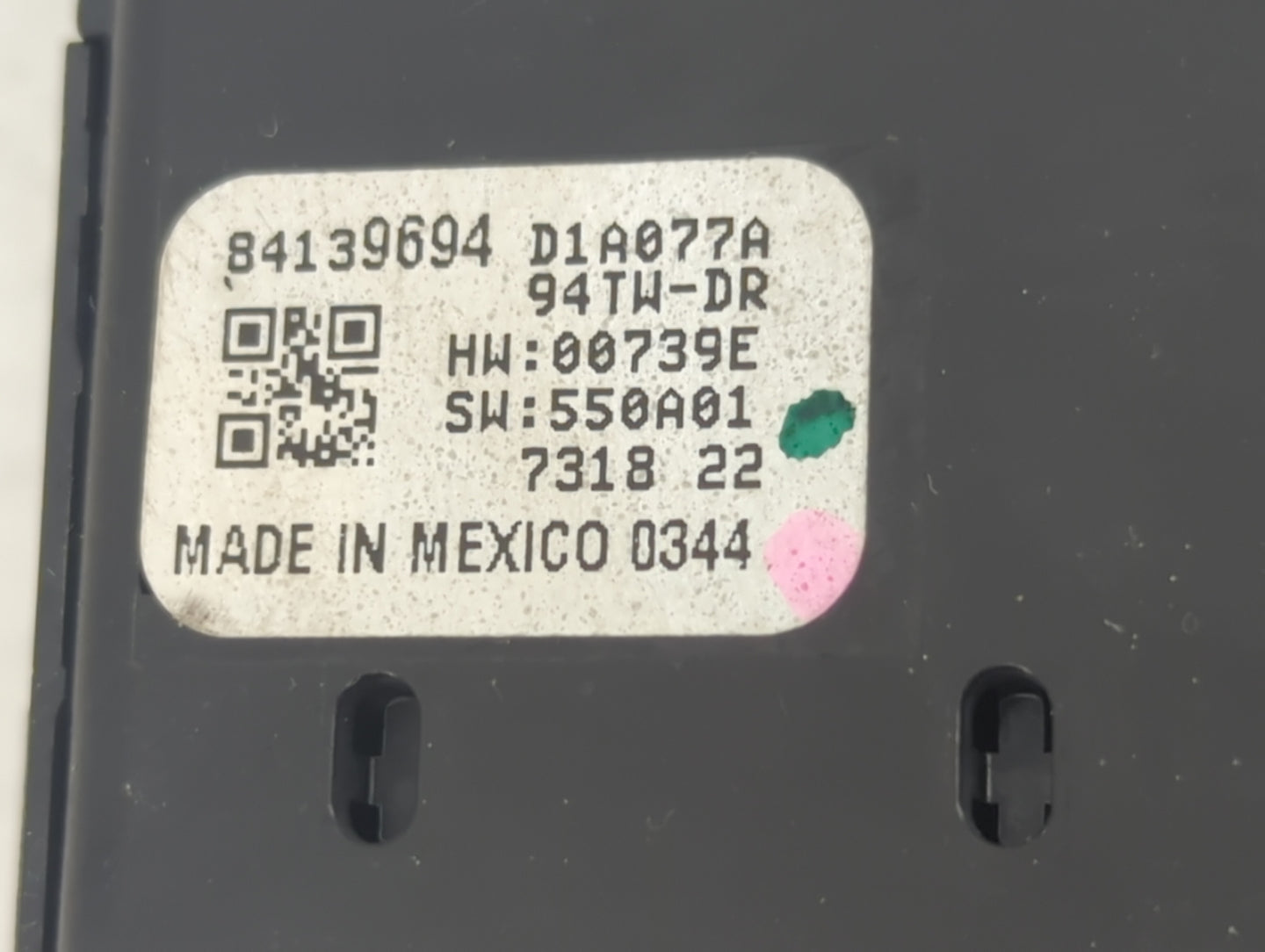 2018 Buick Enclave Master Power Window Switch Replacement Driver Side Left P/N:84139694 Fits OEM Used Auto Parts - Oemusedau