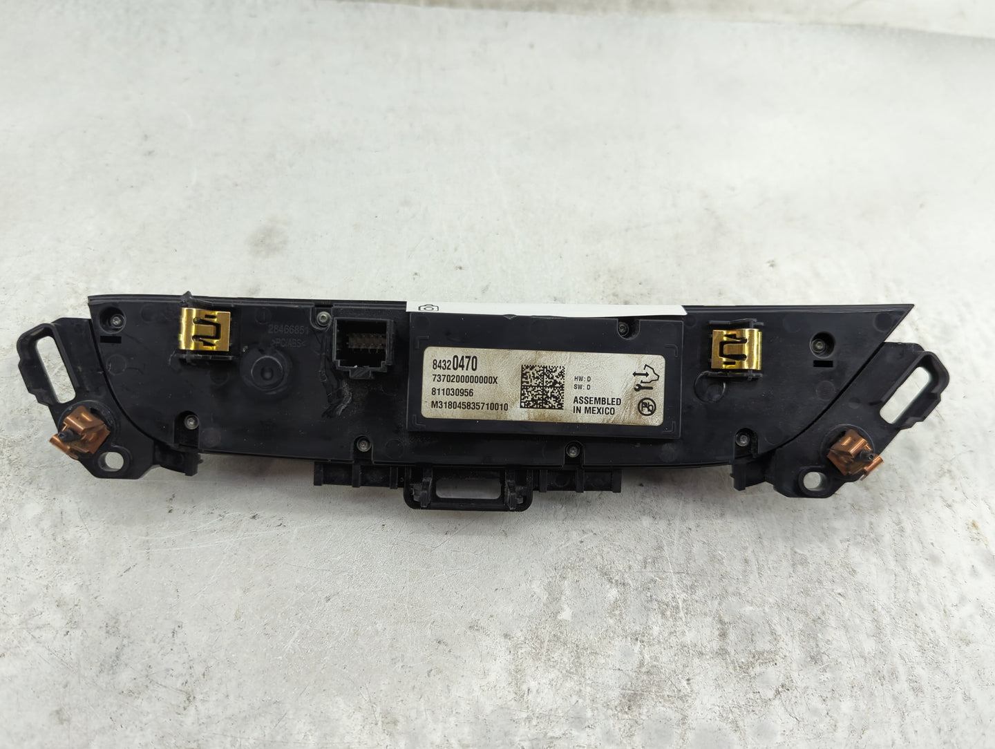 2018-2020 Buick Enclave Climate Control Module Temperature AC/Heater Replacement P/N:84320470 7370200000000X Fits OEM Used A
