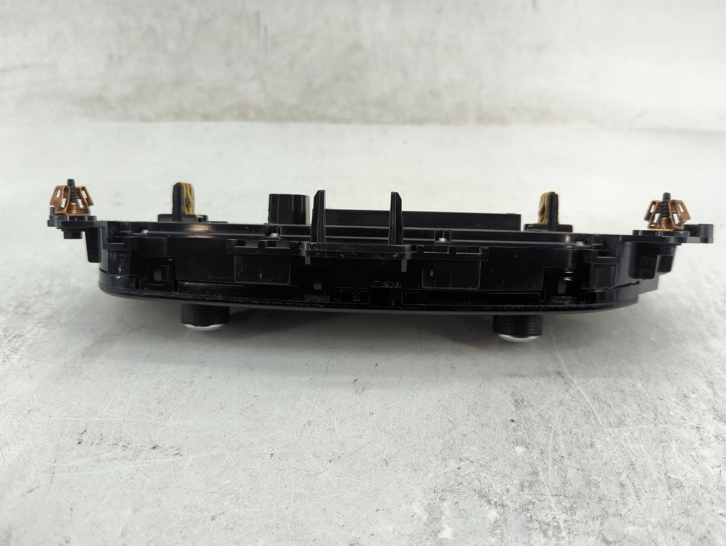 2018-2020 Buick Enclave Climate Control Module Temperature AC/Heater Replacement P/N:84320470 7370200000000X Fits OEM Used A