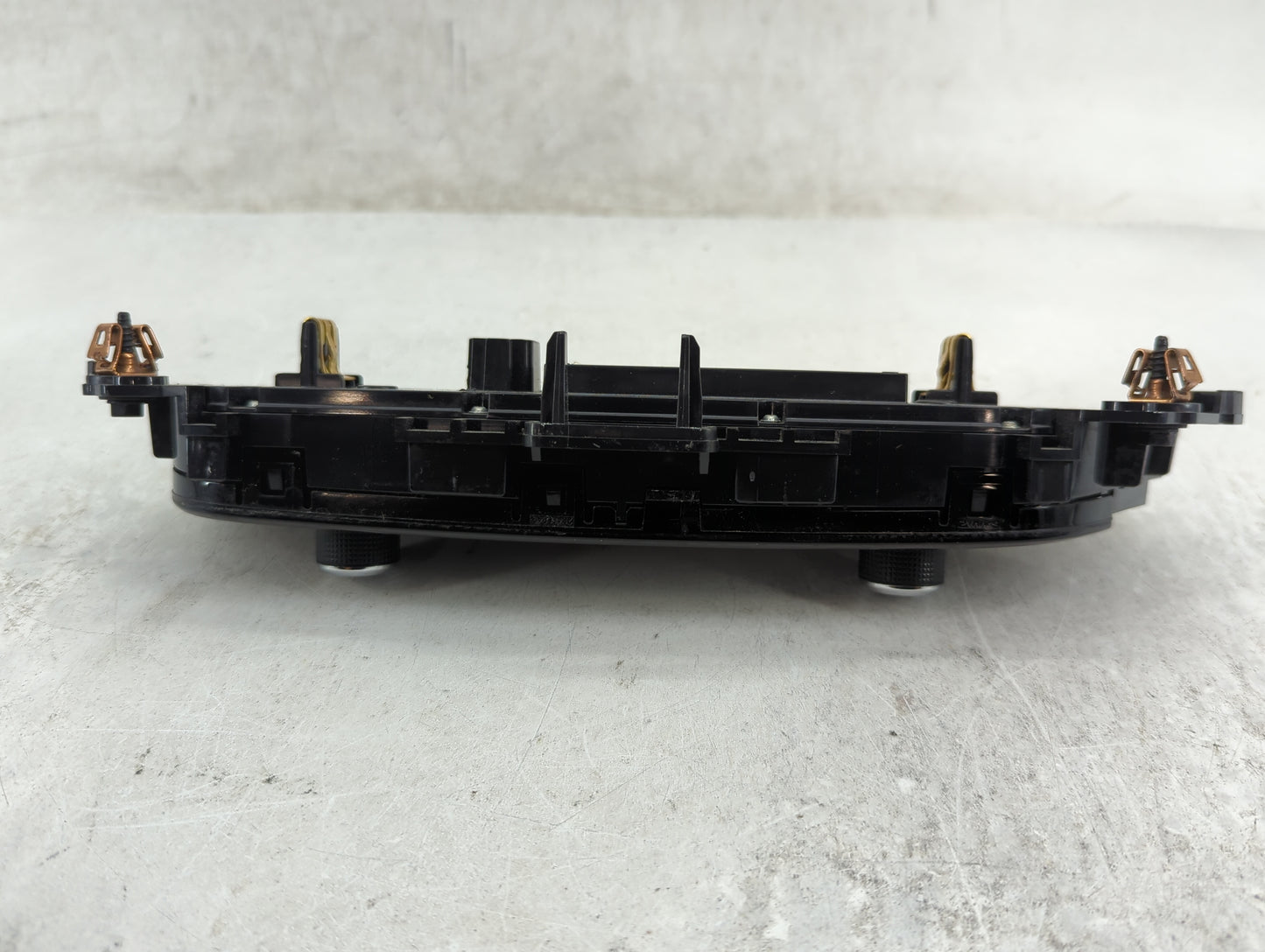 2018-2020 Buick Enclave Climate Control Module Temperature AC/Heater Replacement P/N:84320470 7370200000000X Fits OEM Used A