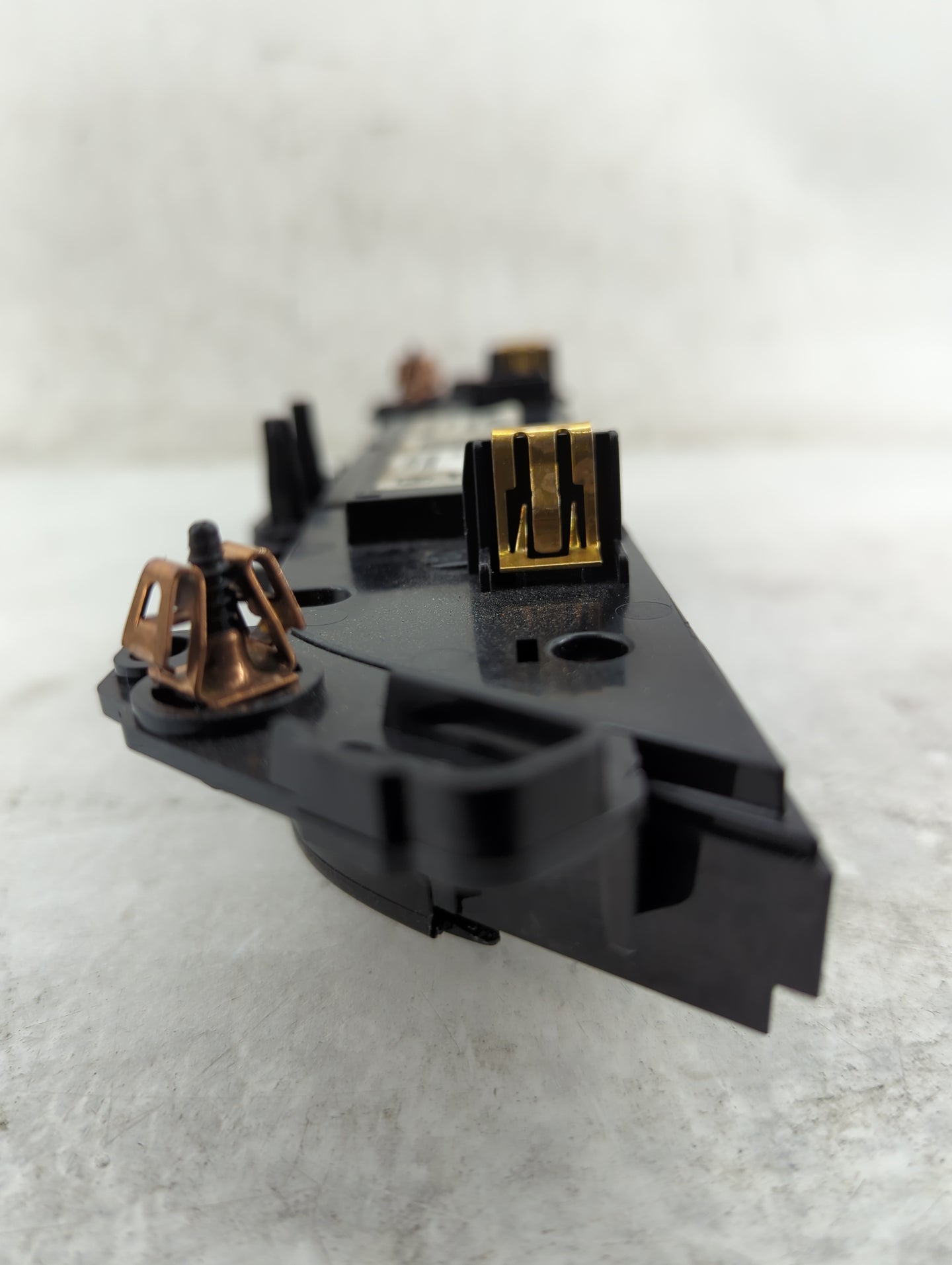 2018-2020 Buick Enclave Climate Control Module Temperature AC/Heater Replacement P/N:84320470 7370200000000X Fits OEM Used A