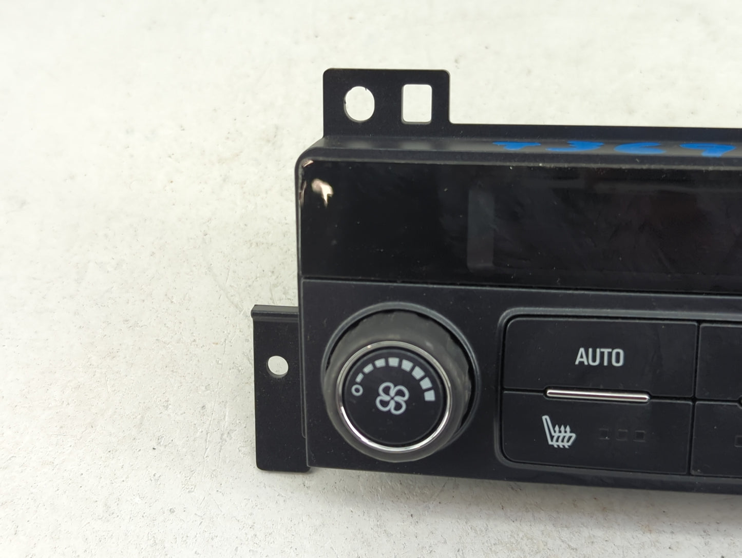 2018 Buick Enclave Climate Control Module Temperature AC/Heater Replacement P/N:23507153 3320100000X, 812786860 Fits OEM Use