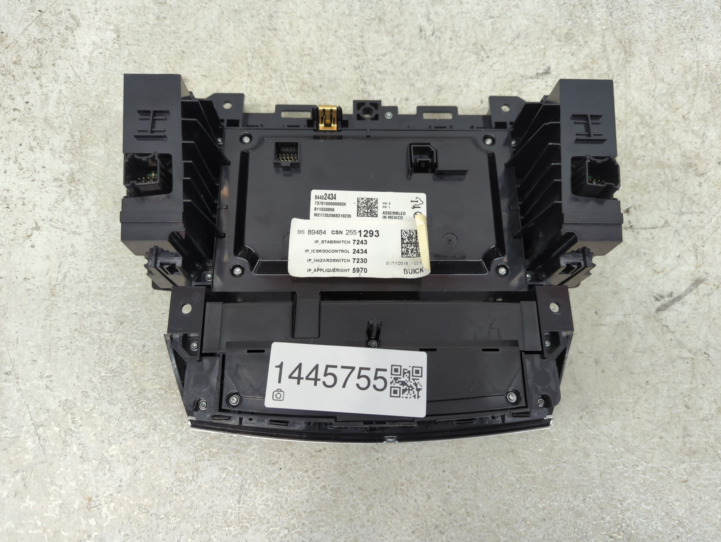 2018-2019 Buick Enclave Radio AM FM Cd Player Receiver Replacement P/N:84402434 7370100000000X, 811030956 Fits Fits 2018 201