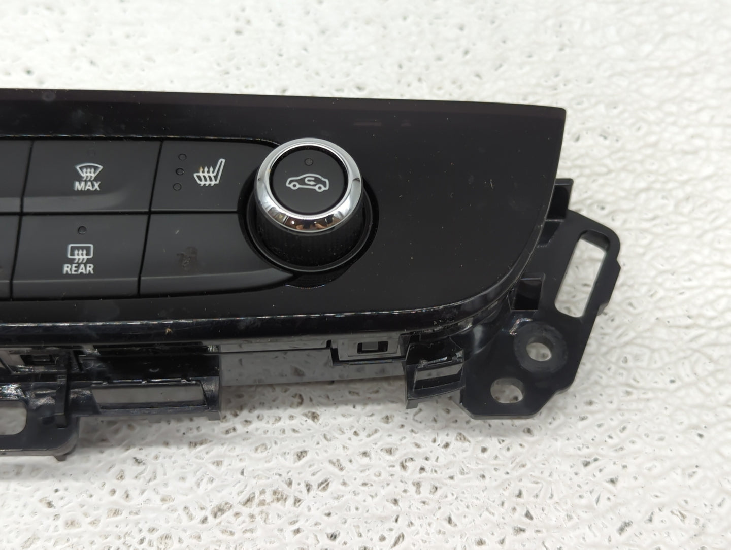 2018-2020 Buick Enclave Climate Control Module Temperature AC/Heater Replacement P/N:84497455 84320470 Fits Fits 2018 2019 2