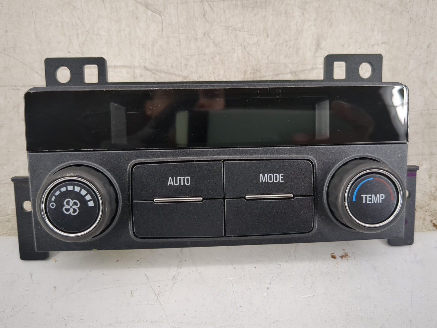 2018-2019 Buick Enclave Climate Control Module Temperature AC/Heater Replacement P/N:23507152 Fits Fits 2018 2019 2020 2021 