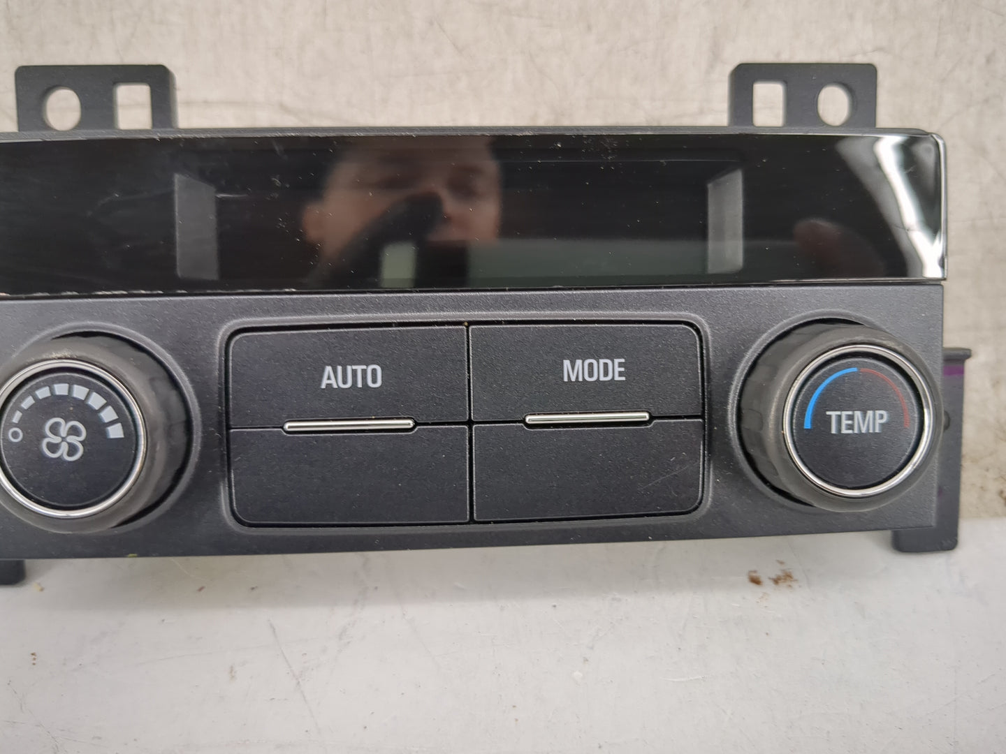 2018-2019 Buick Enclave Climate Control Module Temperature AC/Heater Replacement P/N:23507152 Fits Fits 2018 2019 2020 2021 
