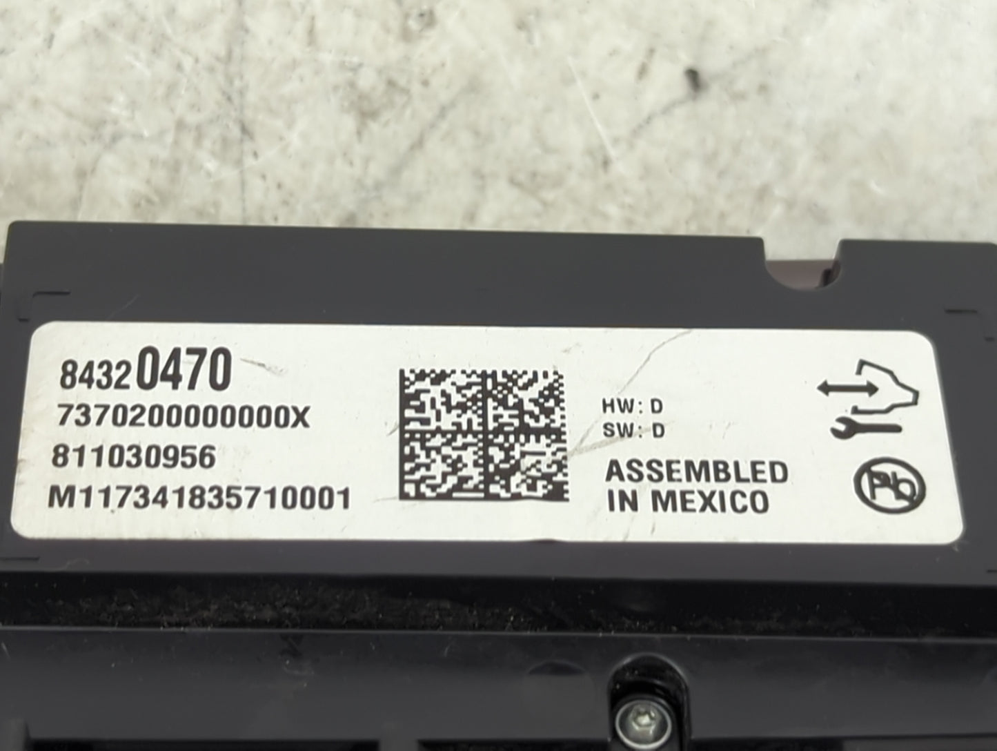2018-2020 Buick Enclave Climate Control Module Temperature AC/Heater Replacement P/N:84320470 7370200000000X Fits OEM Used A